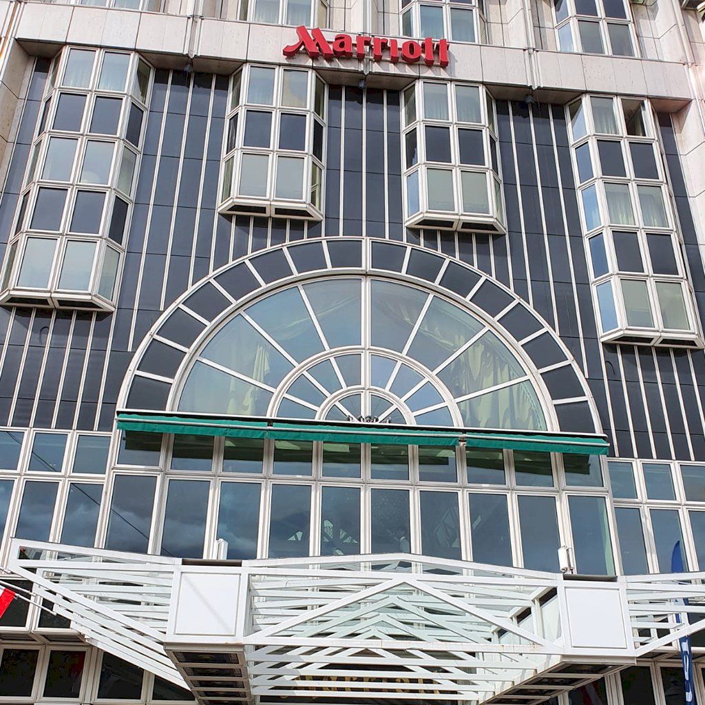 Marriott Hotel, Hospitality